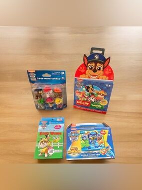 NEW Paw Patrol Gift Pack Pup Mini Figures Puzzle Sticker Activities Marshall